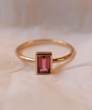 ANELLO IN ORO ROSA CON TORMALINA
